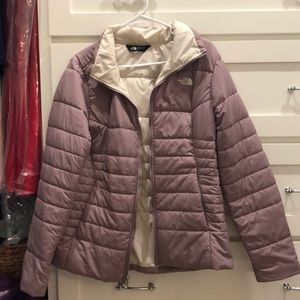 Selling this puffer!! I absolutely love it but sadly never use it!